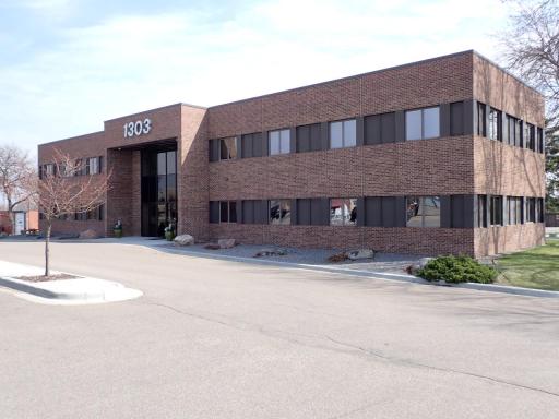 1303 S Frontage Road, Hastings, MN 55033