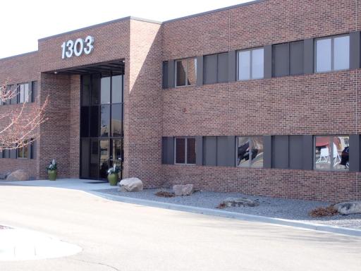 1303 S Frontage Road, Hastings, MN 55033