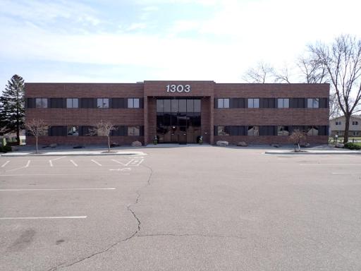 1303 S Frontage Road, Hastings, MN 55033