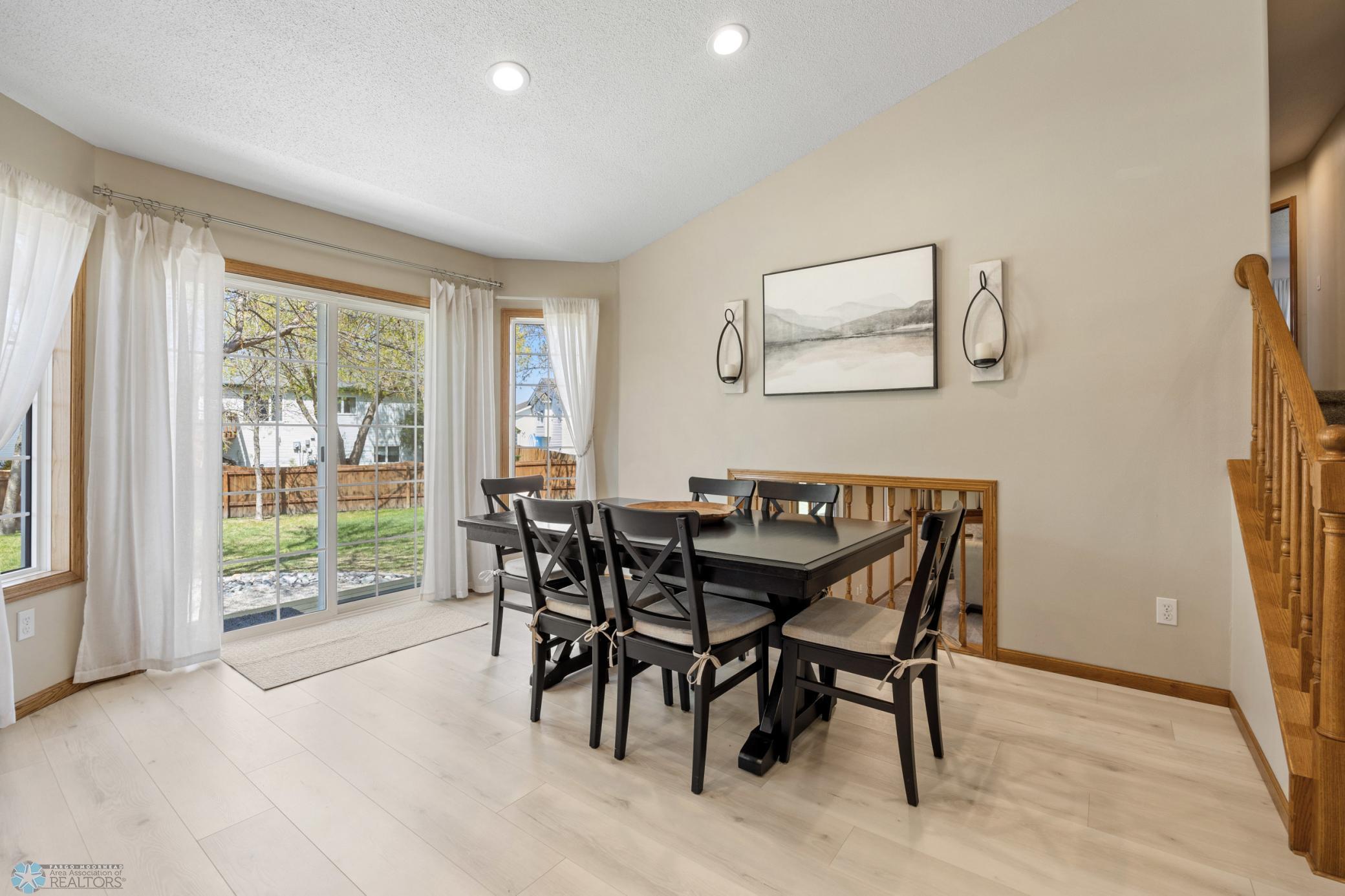 Eat-In Kitchen Area