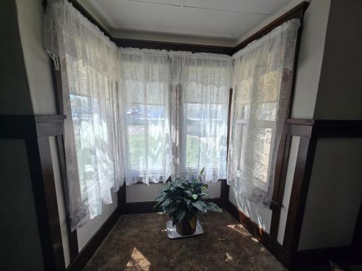 Bay Window with Amazing Woodwork in Dining Room