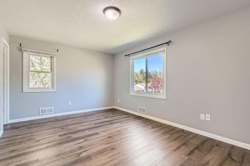 2356 Teakwood Drive E - Web Quality - 011 - 12 Primary Bedroom.jpg