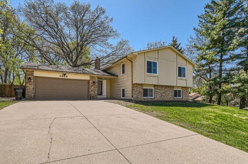 2356 Teakwood Drive E - Web Quality - 002 - 02 Exterior Front.jpg