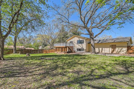 2356 Teakwood Drive E - Web Quality - 027 - 29 Exterior Rear.jpg