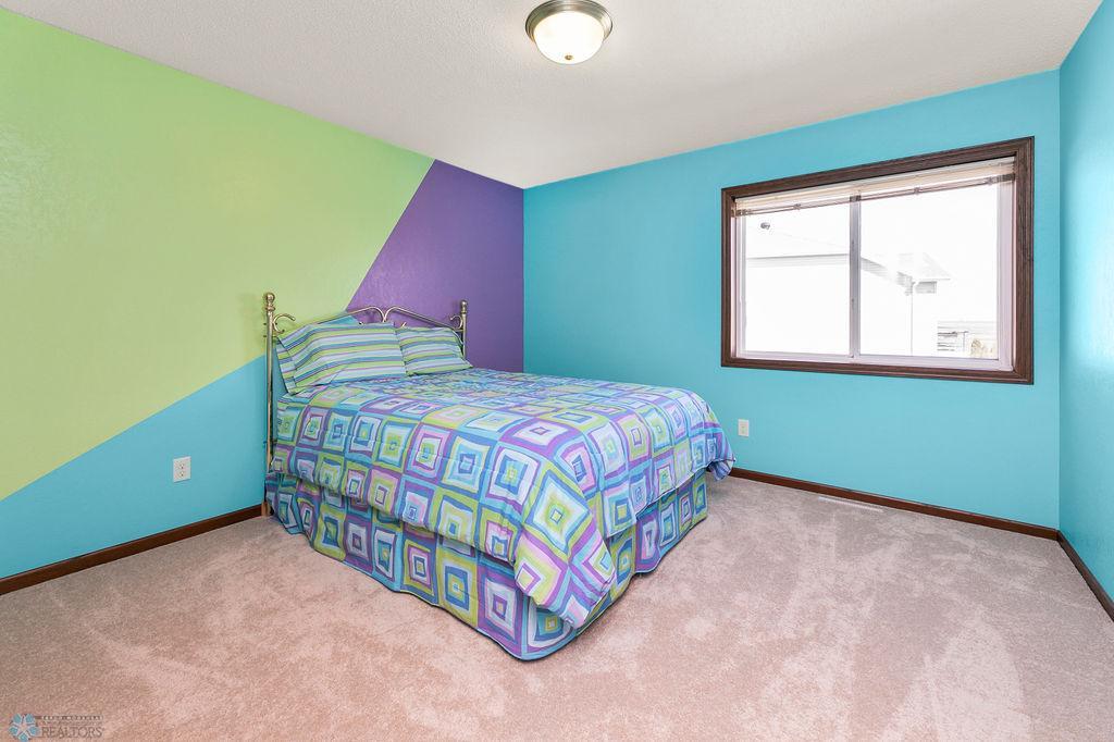 Bedroom 2.JPG