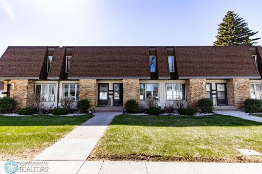 1507 16th Street S, Fargo, ND 58103
