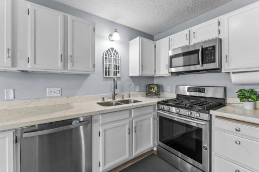 759 Belland Avenue, Saint Paul, MN 55127