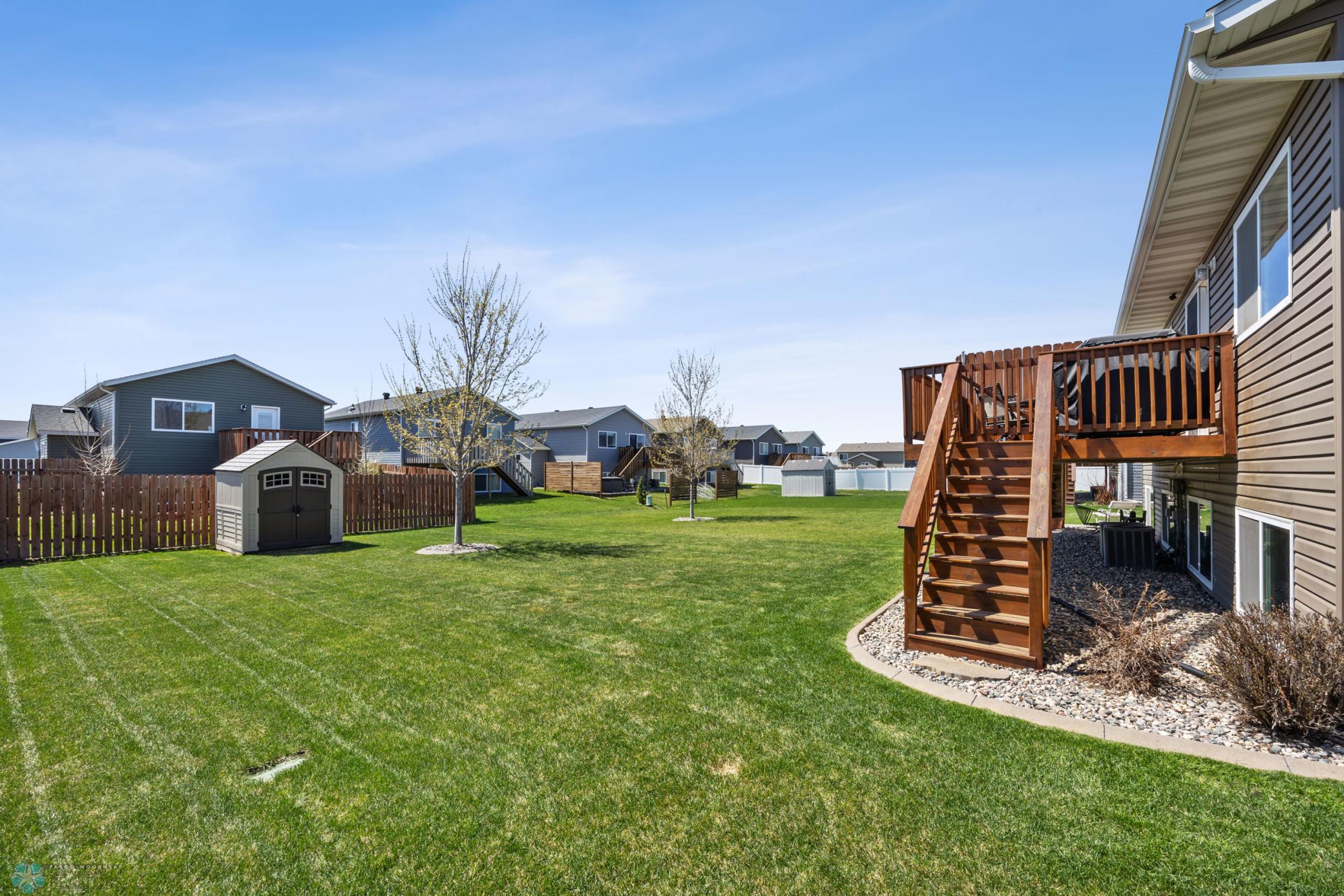 Large Backyard & Shed