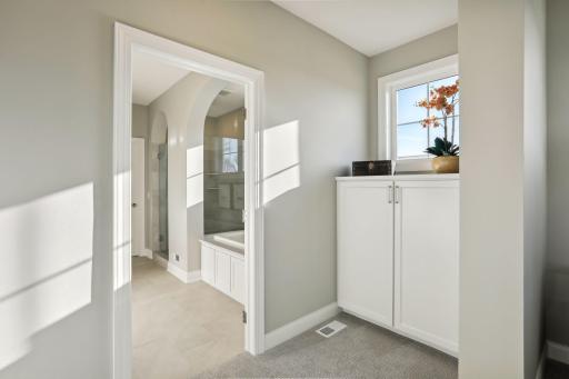6109 Shoreview Pointe, Victoria, MN 55318