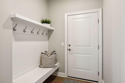 6109 Shoreview Pointe, Victoria, MN 55318