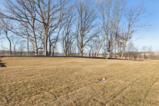 6109 Shoreview Pointe, Victoria, MN 55318
