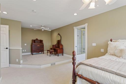 5606 94th Avenue N, Loretto, MN 55357