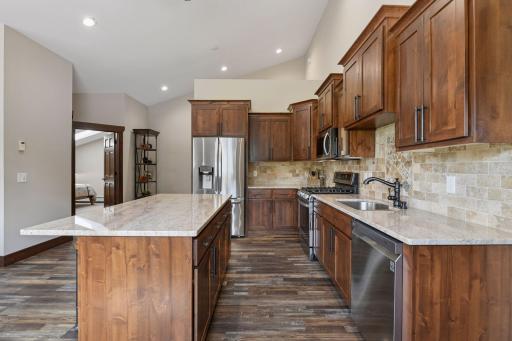 5606 94th Avenue N, Loretto, MN 55357
