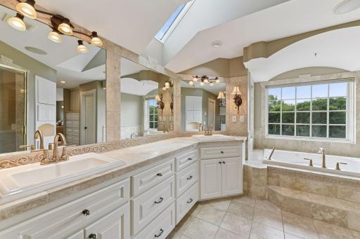 5606 94th Avenue N, Loretto, MN 55357
