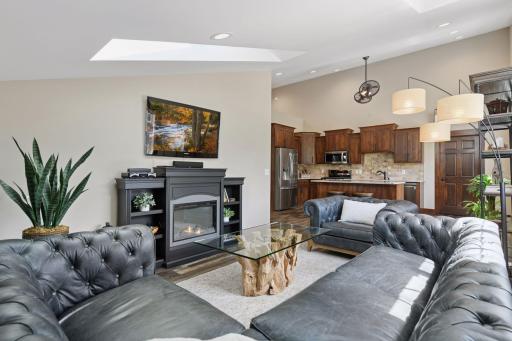 5606 94th Avenue N, Loretto, MN 55357