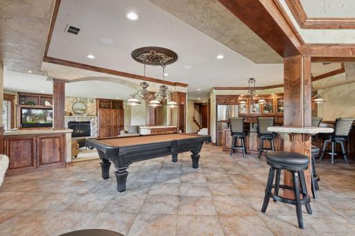 5606 94th Avenue N, Loretto, MN 55357