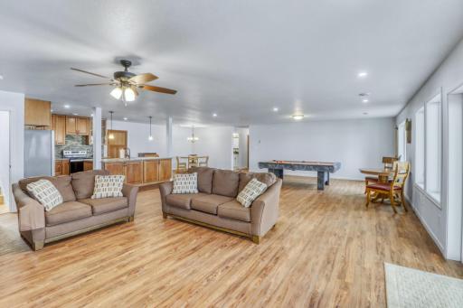 21768 Floyd Lake Dr, Detroit Lakes, MN 56501