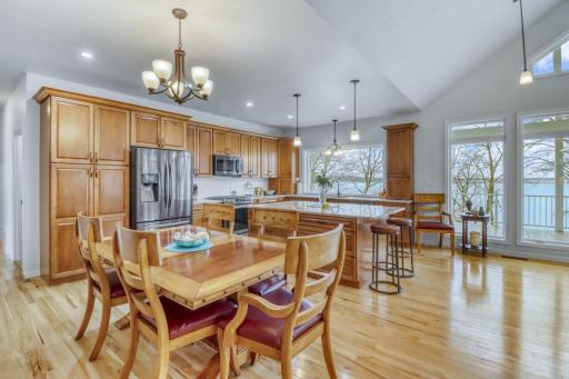 21768 Floyd Lake Dr, Detroit Lakes, MN 56501