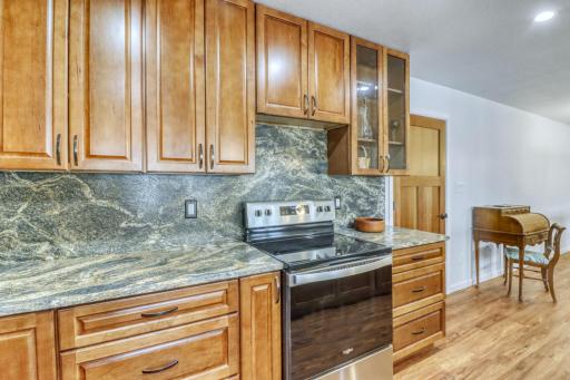 21768 Floyd Lake Dr, Detroit Lakes, MN 56501