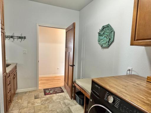 21768 Floyd Lake Dr, Detroit Lakes, MN 56501