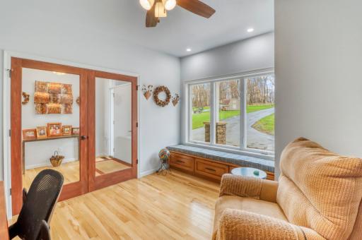 21768 Floyd Lake Dr, Detroit Lakes, MN 56501