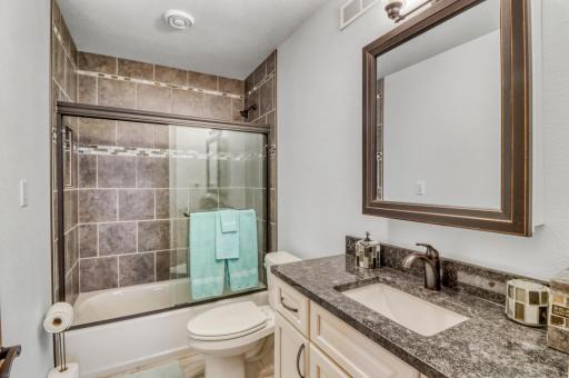 21768 Floyd Lake Dr, Detroit Lakes, MN 56501