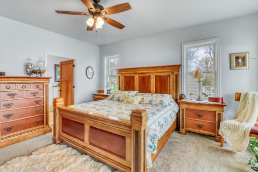 21768 Floyd Lake Dr, Detroit Lakes, MN 56501