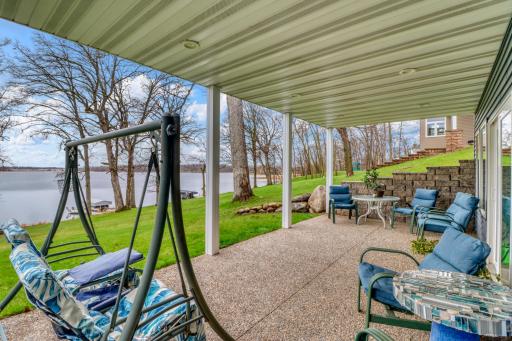 21768 Floyd Lake Dr, Detroit Lakes, MN 56501