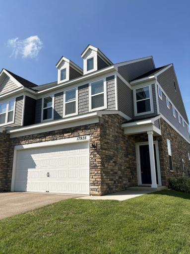 17935 Giants Way, Lakeville, MN 55044