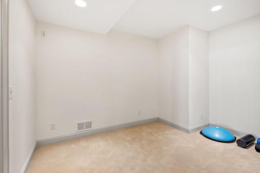 100-web-or-mls-8766 Sherwood Bluff-100.jpg
