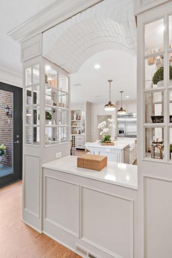 8766 Sherwood Bluff, Eden Prairie, MN 55347
