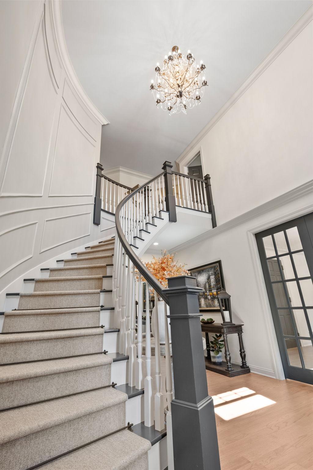 26-web-or-mls-8766 Sherwood Bluff-26.jpg