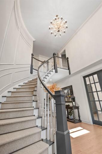 8766 Sherwood Bluff, Eden Prairie, MN 55347