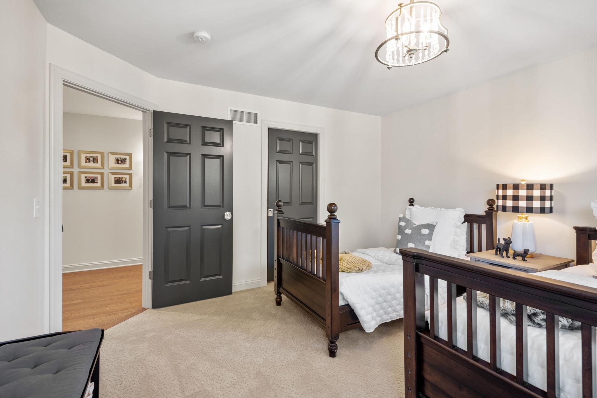 79-web-or-mls-8766 Sherwood Bluff-79.jpg