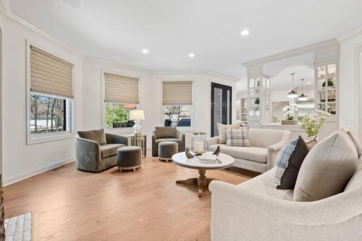 8766 Sherwood Bluff, Eden Prairie, MN 55347