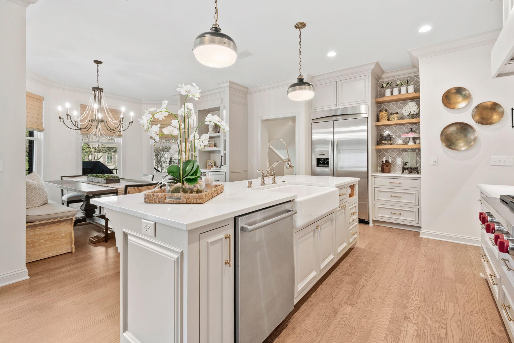 43-web-or-mls-8766 Sherwood Bluff-43.jpg
