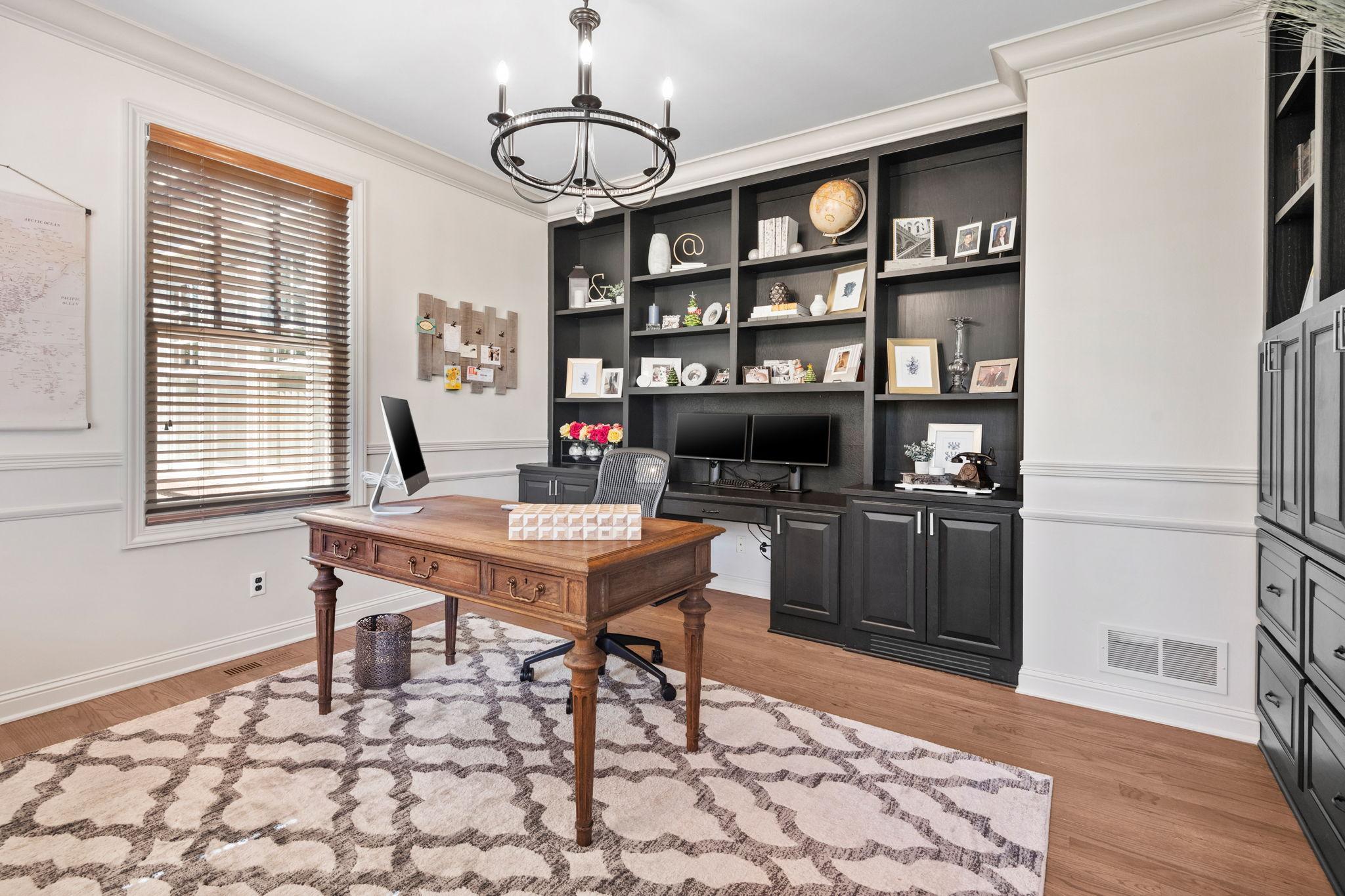 28-web-or-mls-8766 Sherwood Bluff-28.jpg