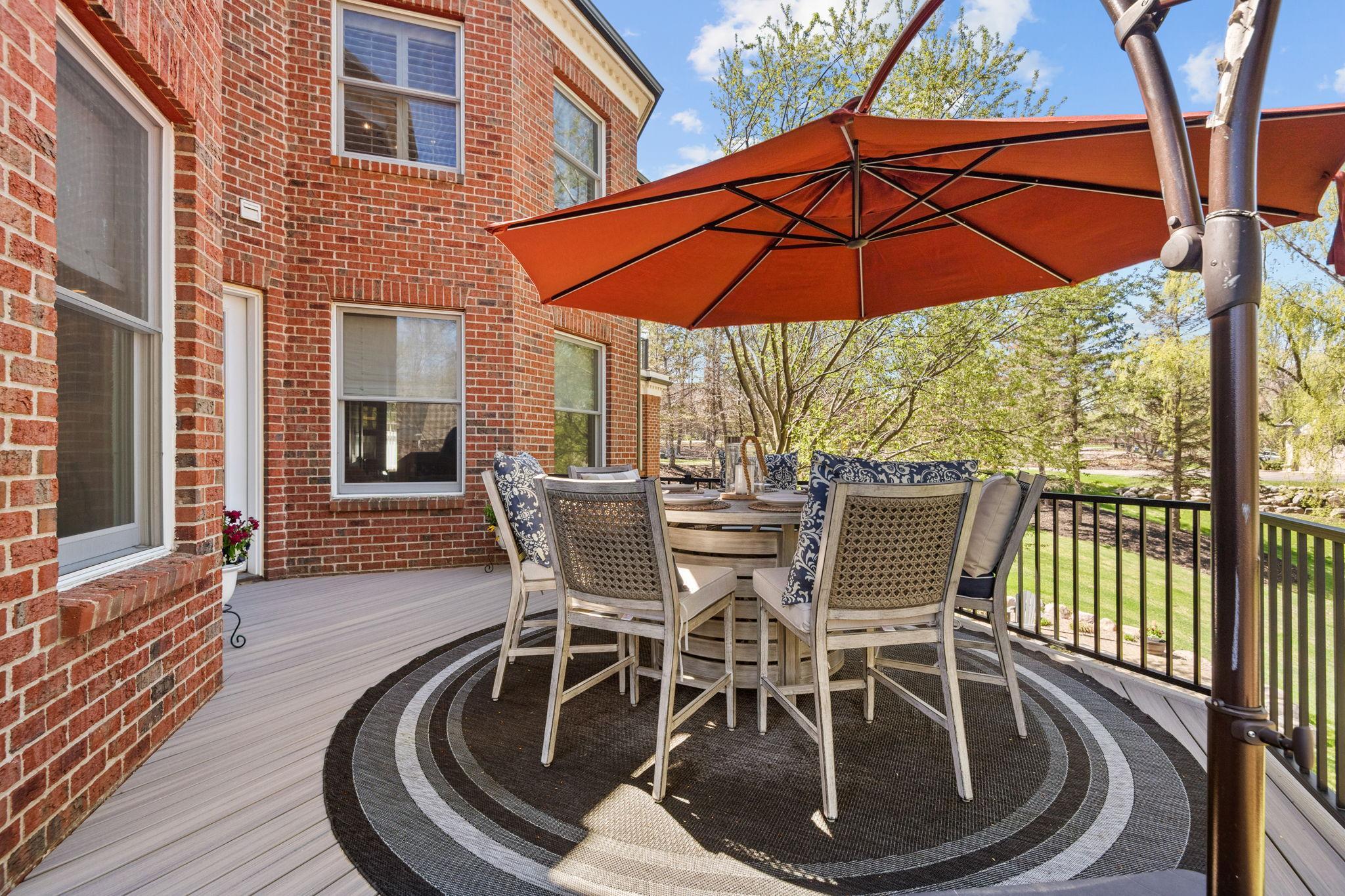 16-web-or-mls-8766 Sherwood Bluff-16.jpg