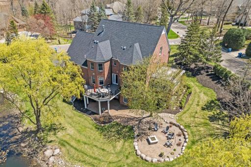 8766 Sherwood Bluff, Eden Prairie, MN 55347