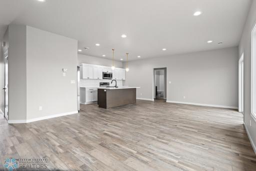 202 NEUMAN Boulevard, Colfax, ND 58018