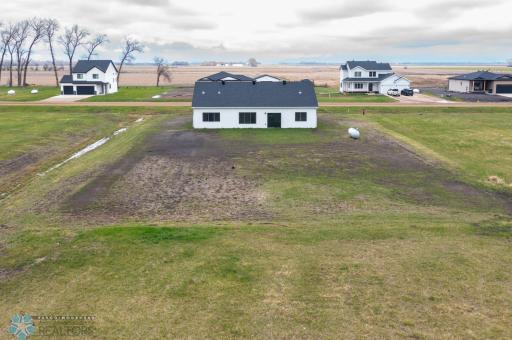 202 NEUMAN Boulevard, Colfax, ND 58018