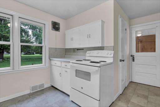 1217 N High Street, Lake City, MN 55041