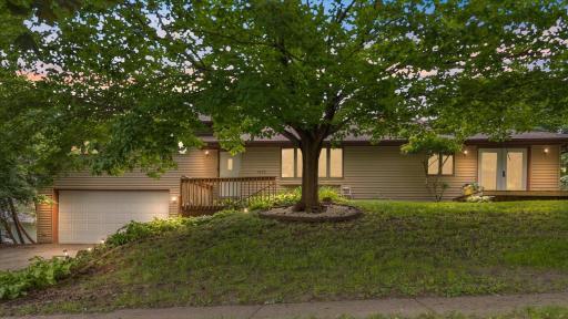 7872 142nd Street W, Apple Valley, MN 55124