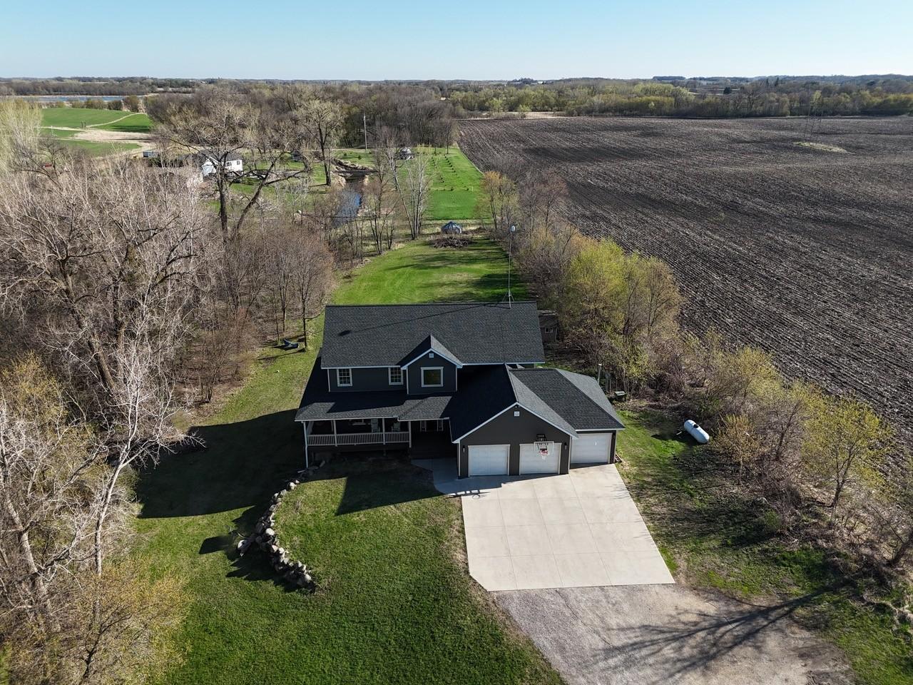 Country home on private 2.5 acre lot off a tar road!