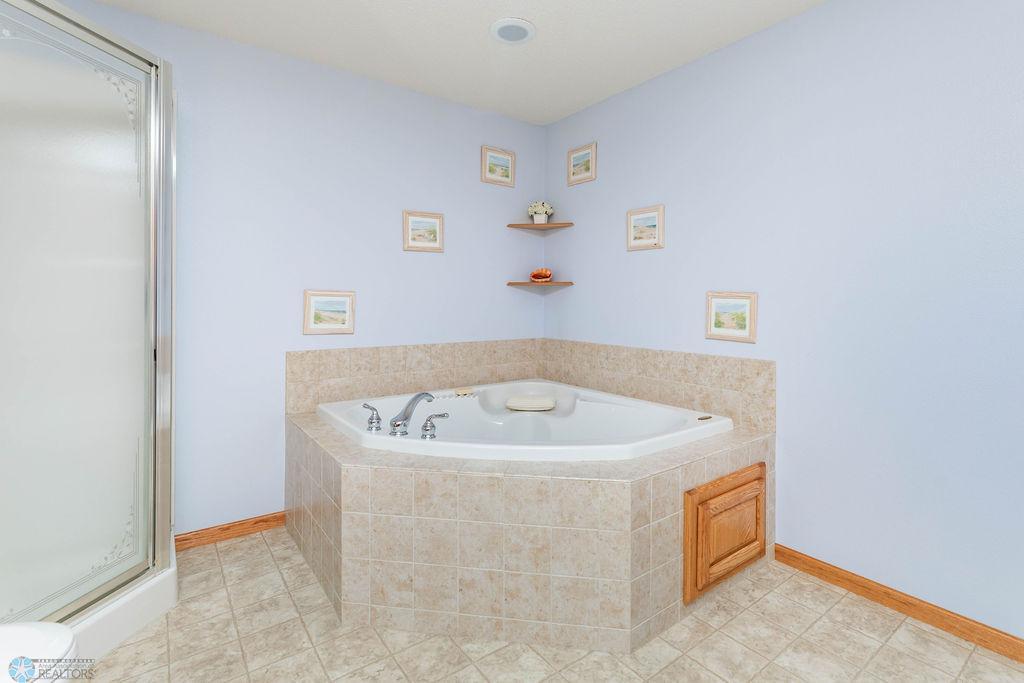 Tub
