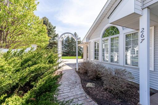 267 Plum Run, Le Sueur, MN 56058