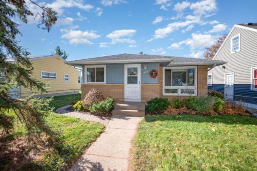 Columbia Classic - Original charm of a mid century modern home.