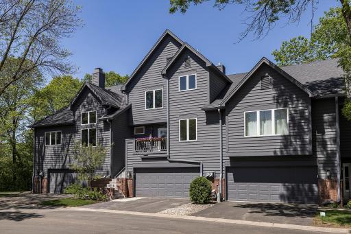 2218 Sherwood Court, Hopkins, MN 55305