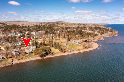 5904 London Road, Duluth, MN 55804