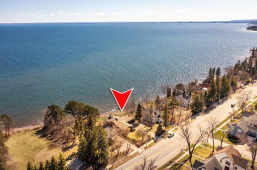 5904 London Road, Duluth, MN 55804